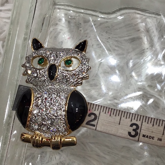 Vintage 80’s large rhinestone owl pin brooch - Picture 7 of 7